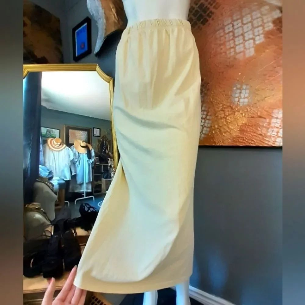 Zara NWT 100% Cotton Butter Yellow MaxiβSkirt
